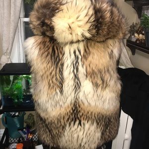 Finn raccoon GENUINE FUR reversible vest sale☀️☀️